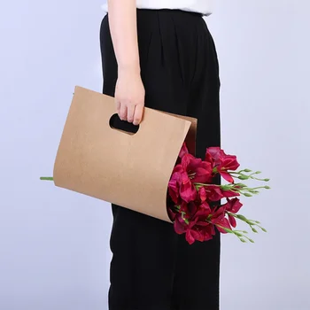 Упаковка цветочного букета Сумка для переноски с логотипом на заказ Складной мешок для цветов из крафт-бумаги